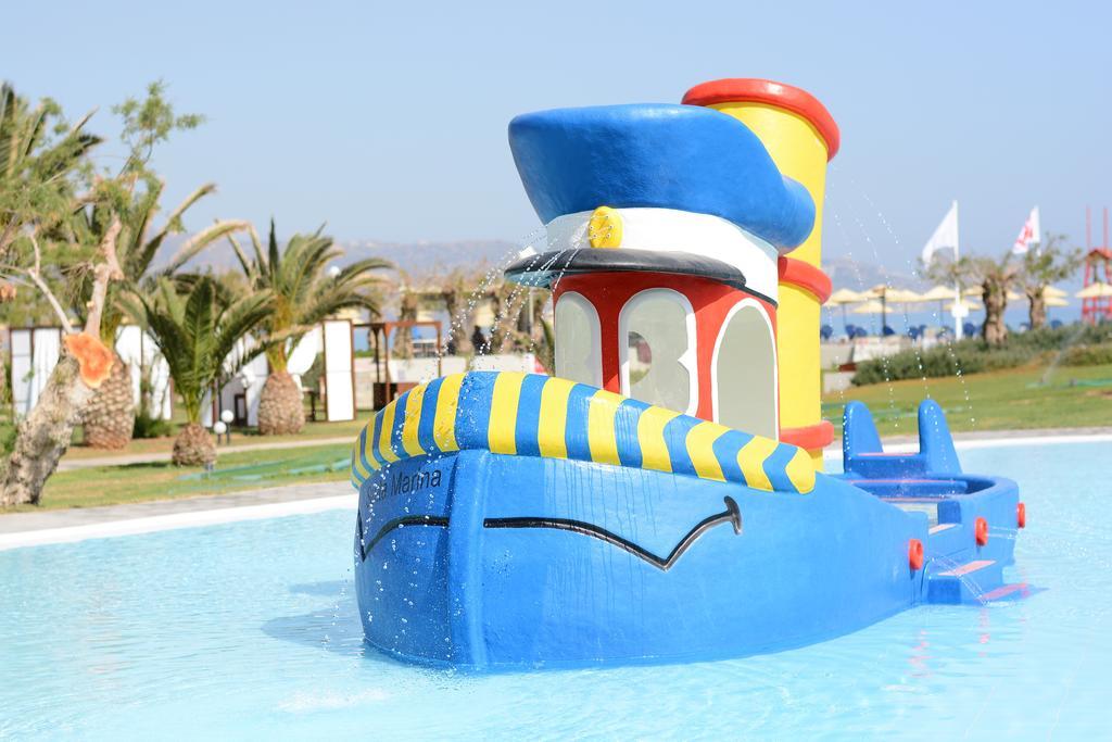 Santa Marina Beach Gazi Bagian luar foto