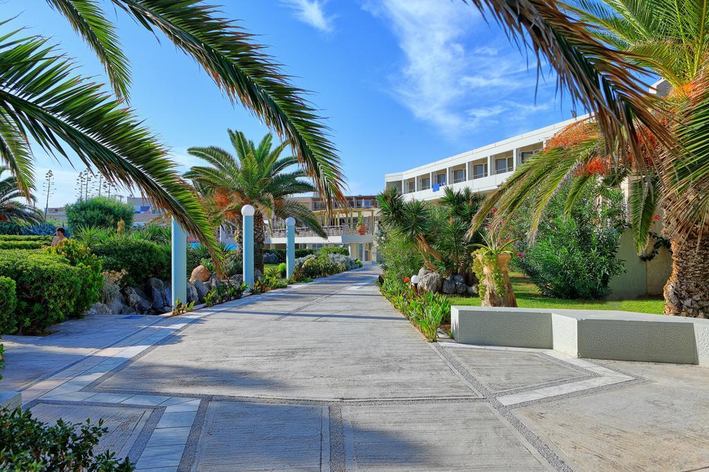 Santa Marina Beach Gazi Bagian luar foto