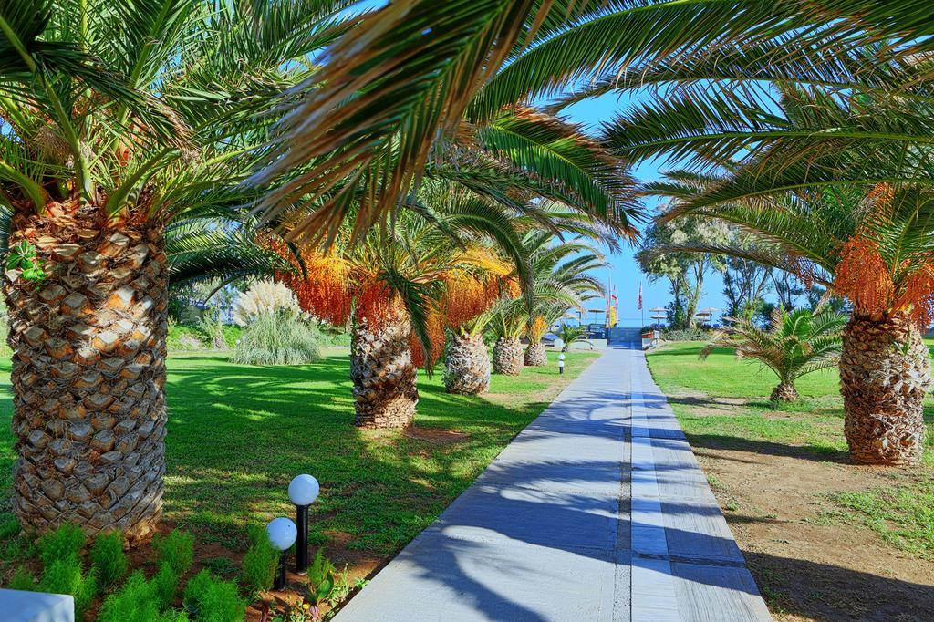 Santa Marina Beach Gazi Bagian luar foto